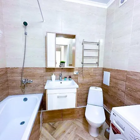 New 1 Bedroom Рядом Ханшатыр Nur-Sultan  Exterior photo