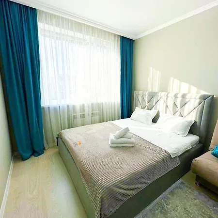 New 1 Bedroom Рядом Ханшатыр Nur-Sultan  Exterior photo
